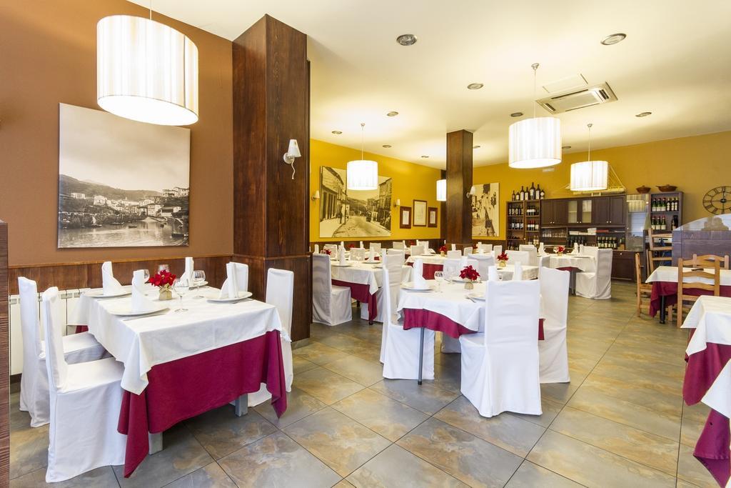 Hostal Restaurante Alarico Allariz Eksteriør bilde