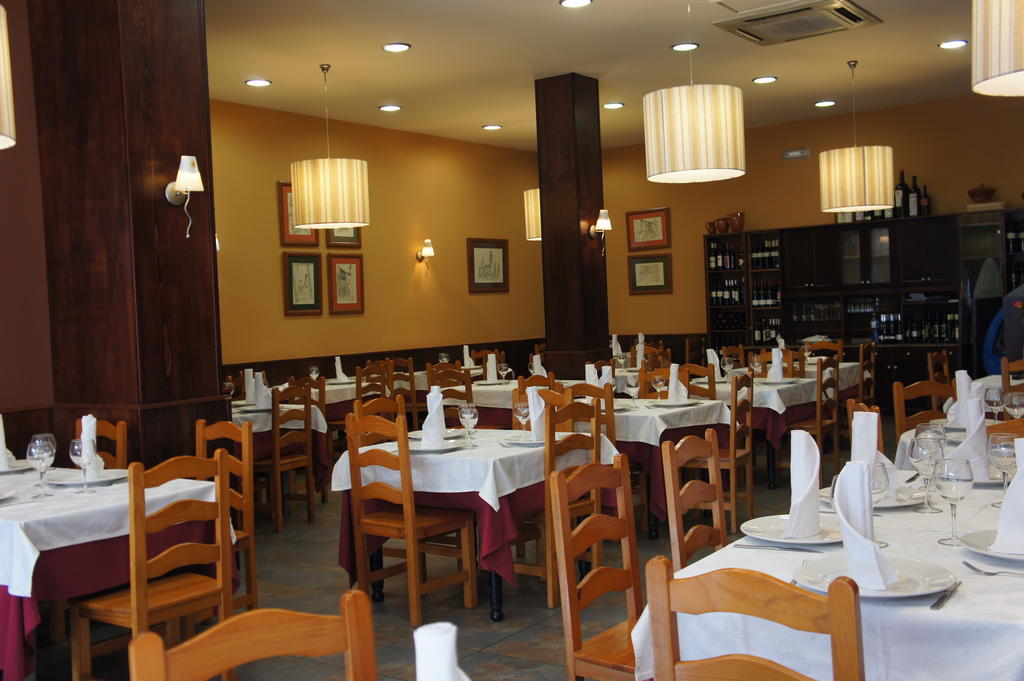 Hostal Restaurante Alarico Allariz Eksteriør bilde